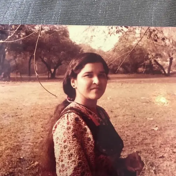 kamini chopra handa in younger days