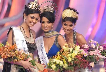 manasvi mamgai femina miss india world 2010