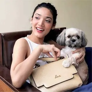 medha shankar with her pet dog