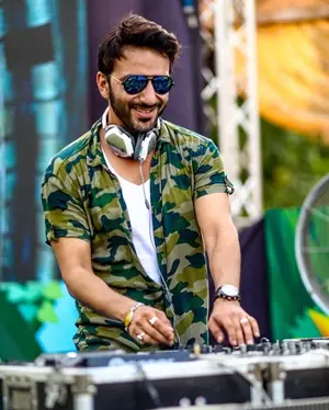 ali merchant as a dj