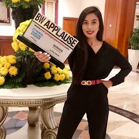 elixir nahar with her best anchor award