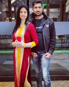 hasin jahan with brother tariq parwez