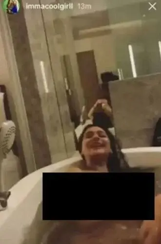 sara khan bathtub video