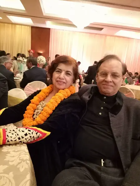 sudesh chopra with wife neelam chopra