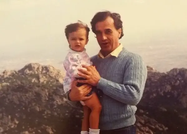 childhood picture of rossana elsa scugugia with her father