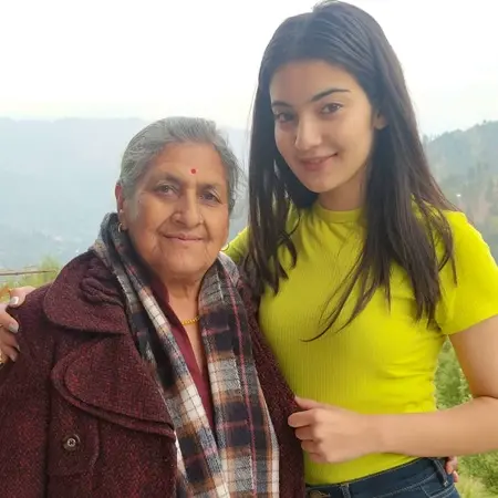 pratibha ranta with grandmother shanti ranta