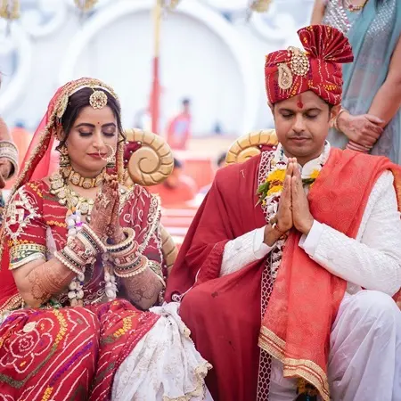 wedding picture of aishwarya sharma and neil bhatt