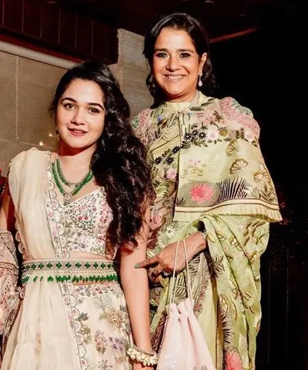 anjali merchant with mother shaila merchant