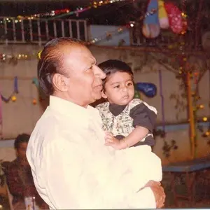 childhood picture of yuva rajkumar with his grandfather