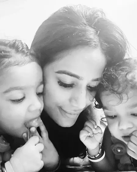 poonam pandey with her nieces