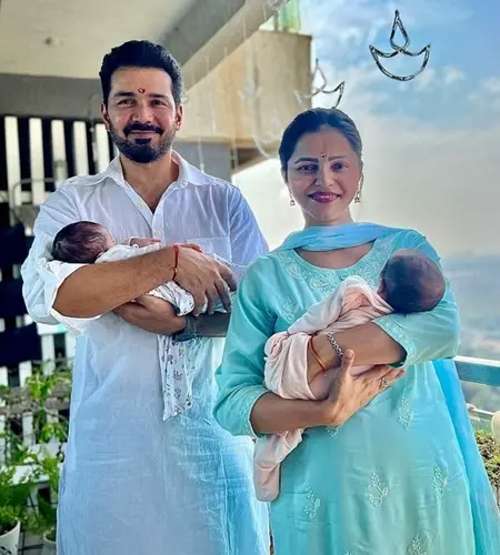 rubina dilaik and abhinav shukla with their twin girls