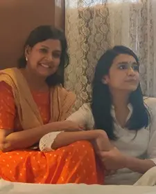 samyuktha viswanathan with her mother