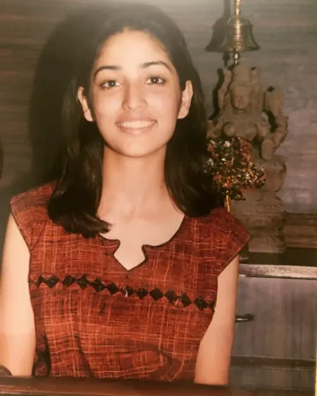 teenage picture of yami gautam