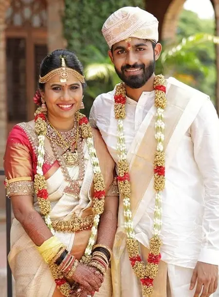 wedding picture of yuva rajkumar and sridevi byrappa