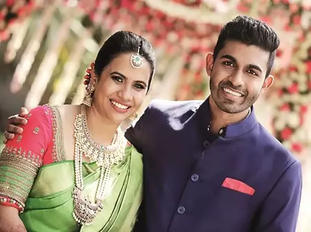 yuva rajkumar with his wife sridevi byrappa