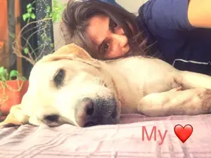 alka verma with her pet dog