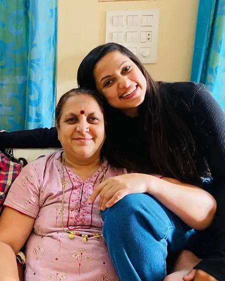 madhumitha hirannaiah with her mother parijath hirannaih