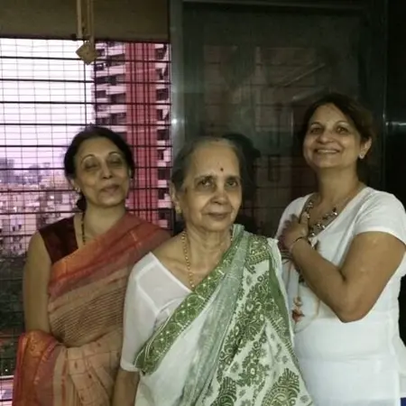 santirani chakraborty with daughters kalyani and jayanti