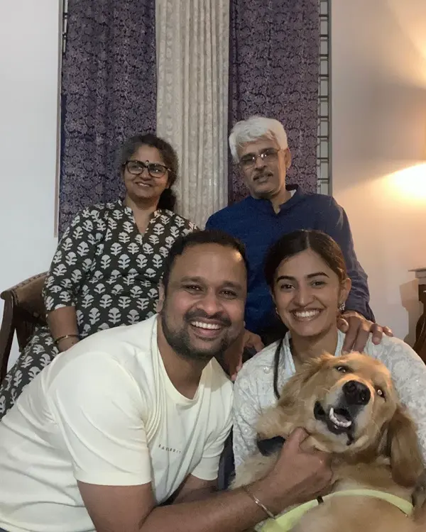 sushruthi krishna with her family