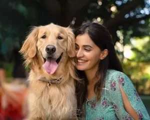 sushruthi krishna with her pet dog