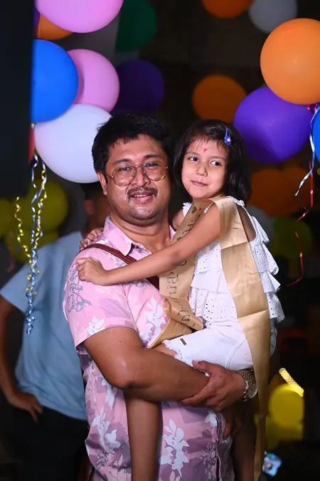 akashdeep deka with daughter namami deka