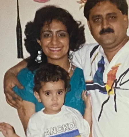 Childhood picture of Alankrita Sahai with her parents