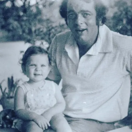 childhood picture of seher bedi with father ranga bedi
