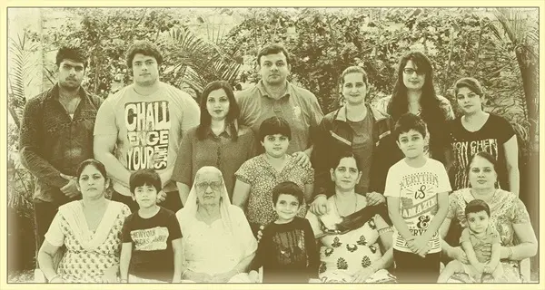 kaliraman family picture