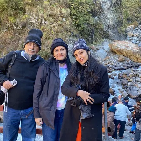 neelam upadhyaya with her parents