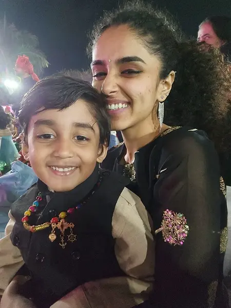 shinnova with brother shaunak soni